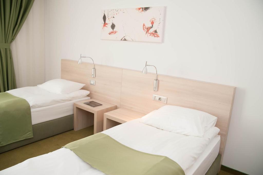 Hotel Armatti Брашов Екстериор снимка