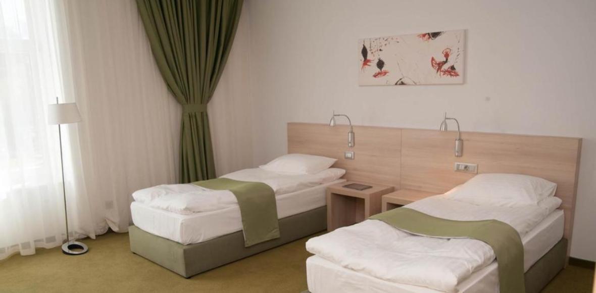 Hotel Armatti Брашов Екстериор снимка