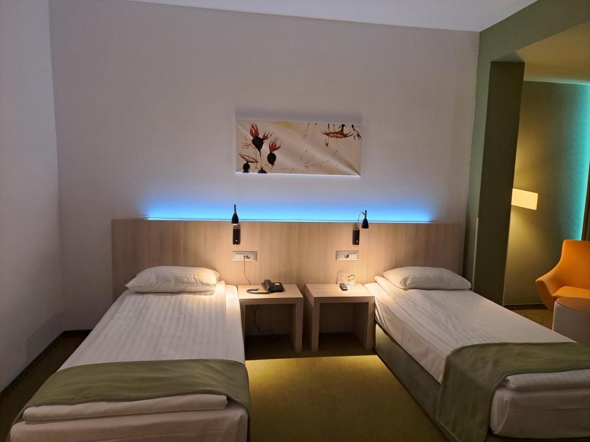 Hotel Armatti Брашов Екстериор снимка