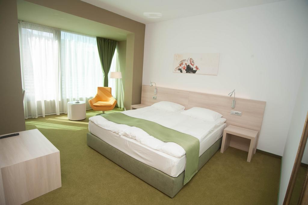 Hotel Armatti Брашов Екстериор снимка