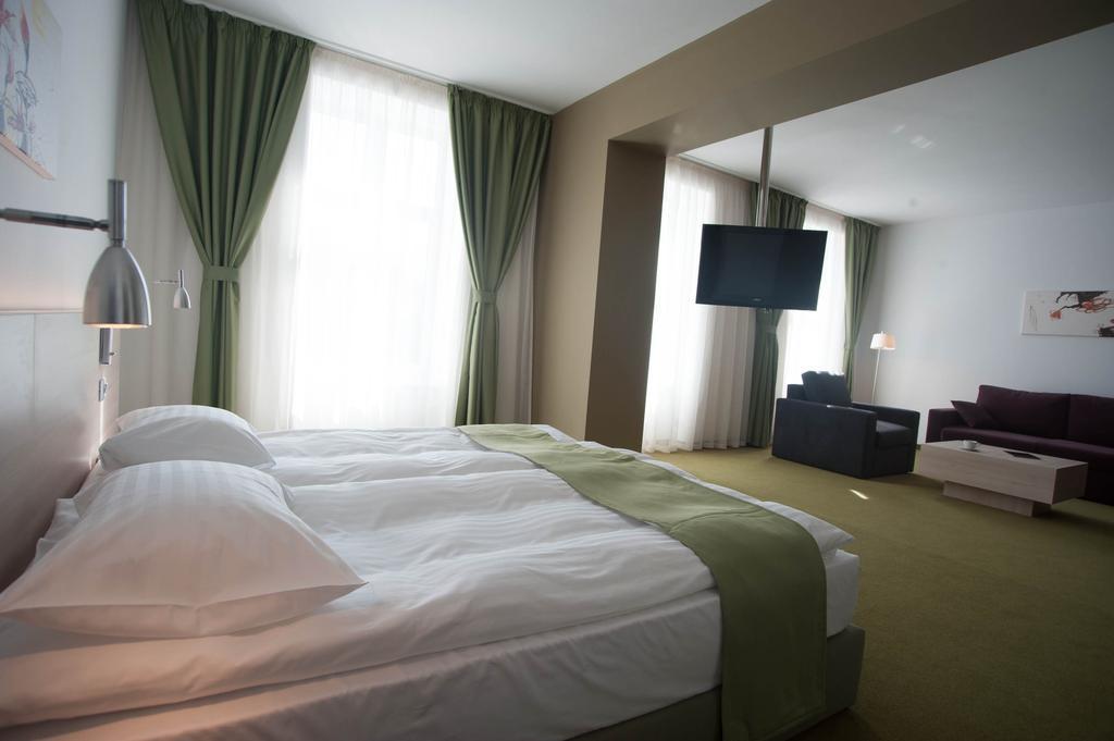 Hotel Armatti Брашов Екстериор снимка